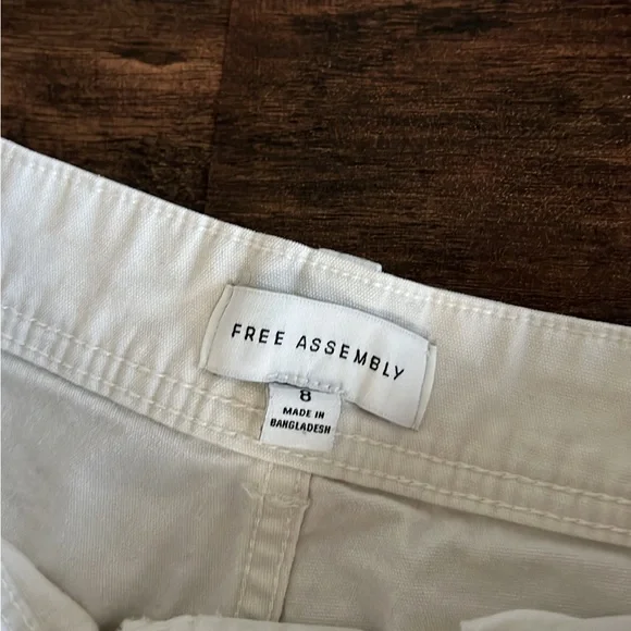SOLD Free Assembly White Cargo Pants - Picture 3 of 3